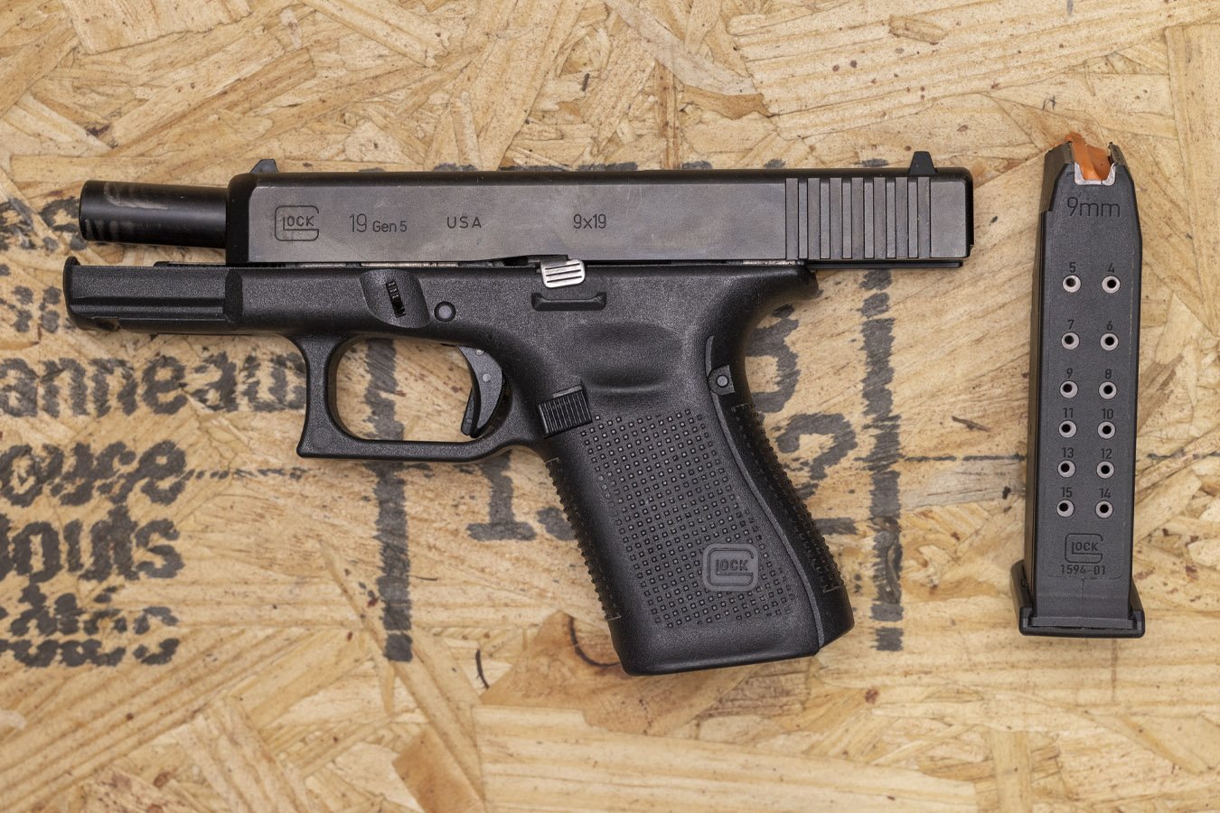 GLOCK 19 Gen5 9mm Police Trade-In Pistol (Good)
